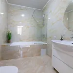 On Kopernyka Street 5 * לבוב